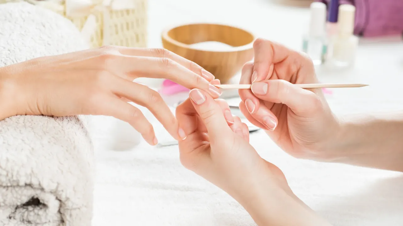 30+ ảnh làm móng tay siêu bền đẹp cho nàng thỏa sức tỏa sáng